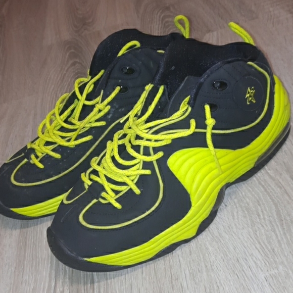 Nike Penny 2 Volt - Picture 2 of 4